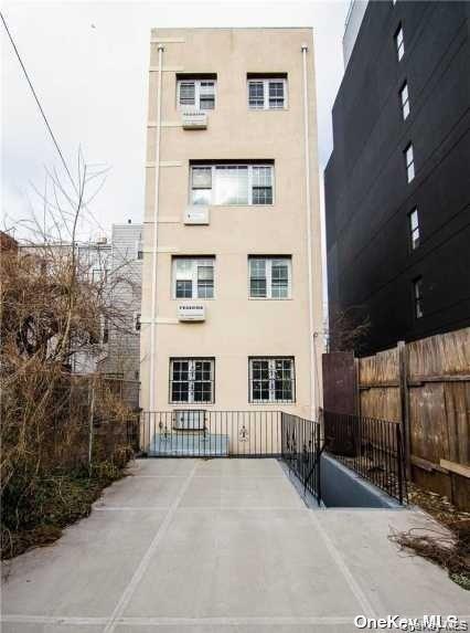 Single Family Atlantic  Brooklyn, NY 11233, MLS-900088-36