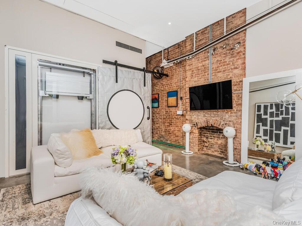 Condo 14th  Manhattan, NY 10003, MLS-900101-15