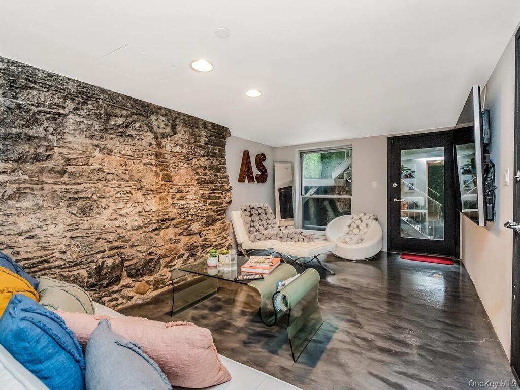 Condo 14th  Manhattan, NY 10003, MLS-900101-19