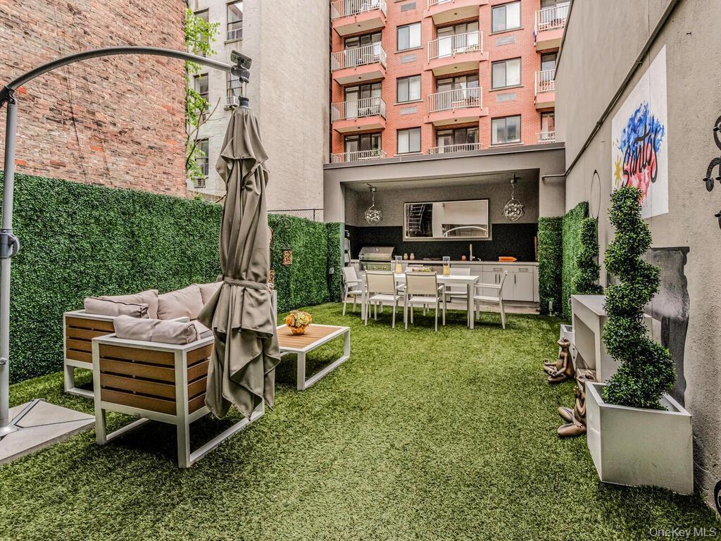 Condo 14th  Manhattan, NY 10003, MLS-900101-2