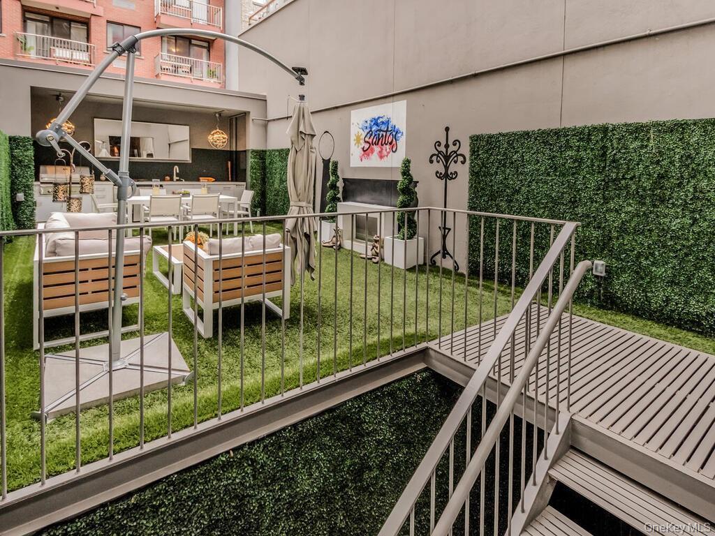 Condo 14th  Manhattan, NY 10003, MLS-900101-23