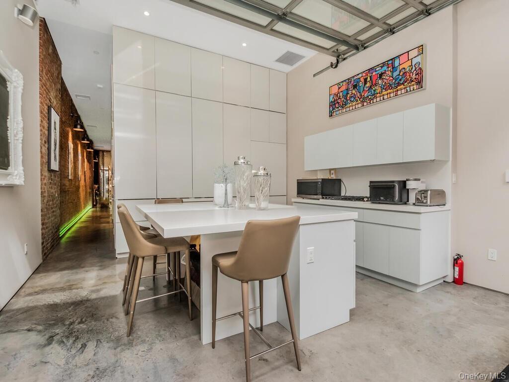 Condo 14th  Manhattan, NY 10003, MLS-900101-3