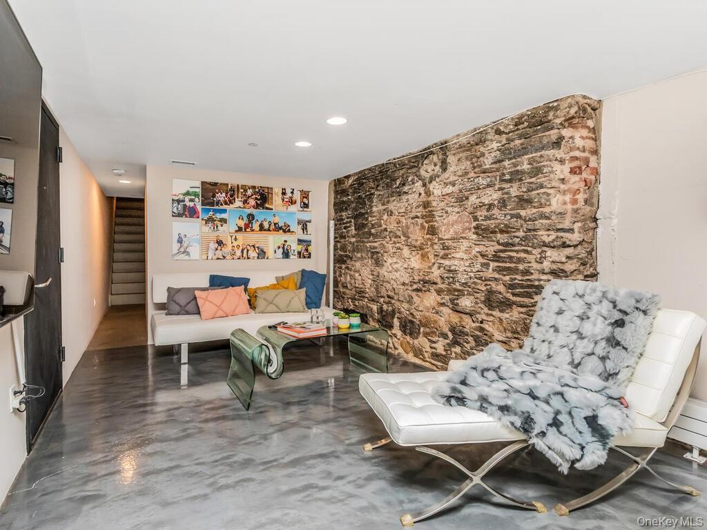 Condo 14th  Manhattan, NY 10003, MLS-900101-8
