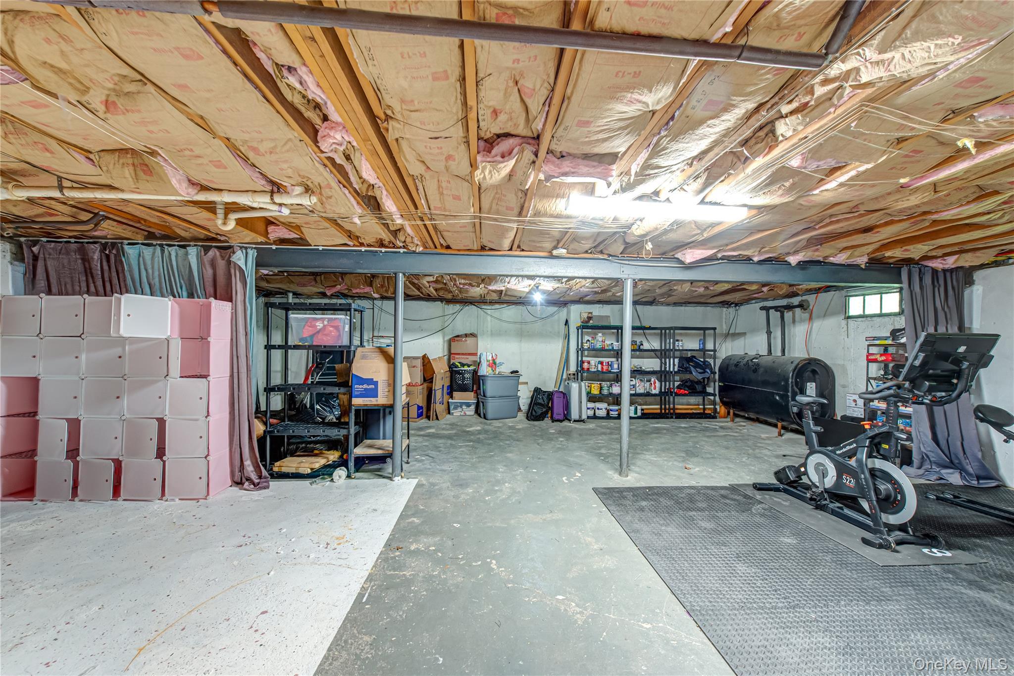 Single Family Landing Meadow Suffolk County, NY 11787, MLS-900103-40