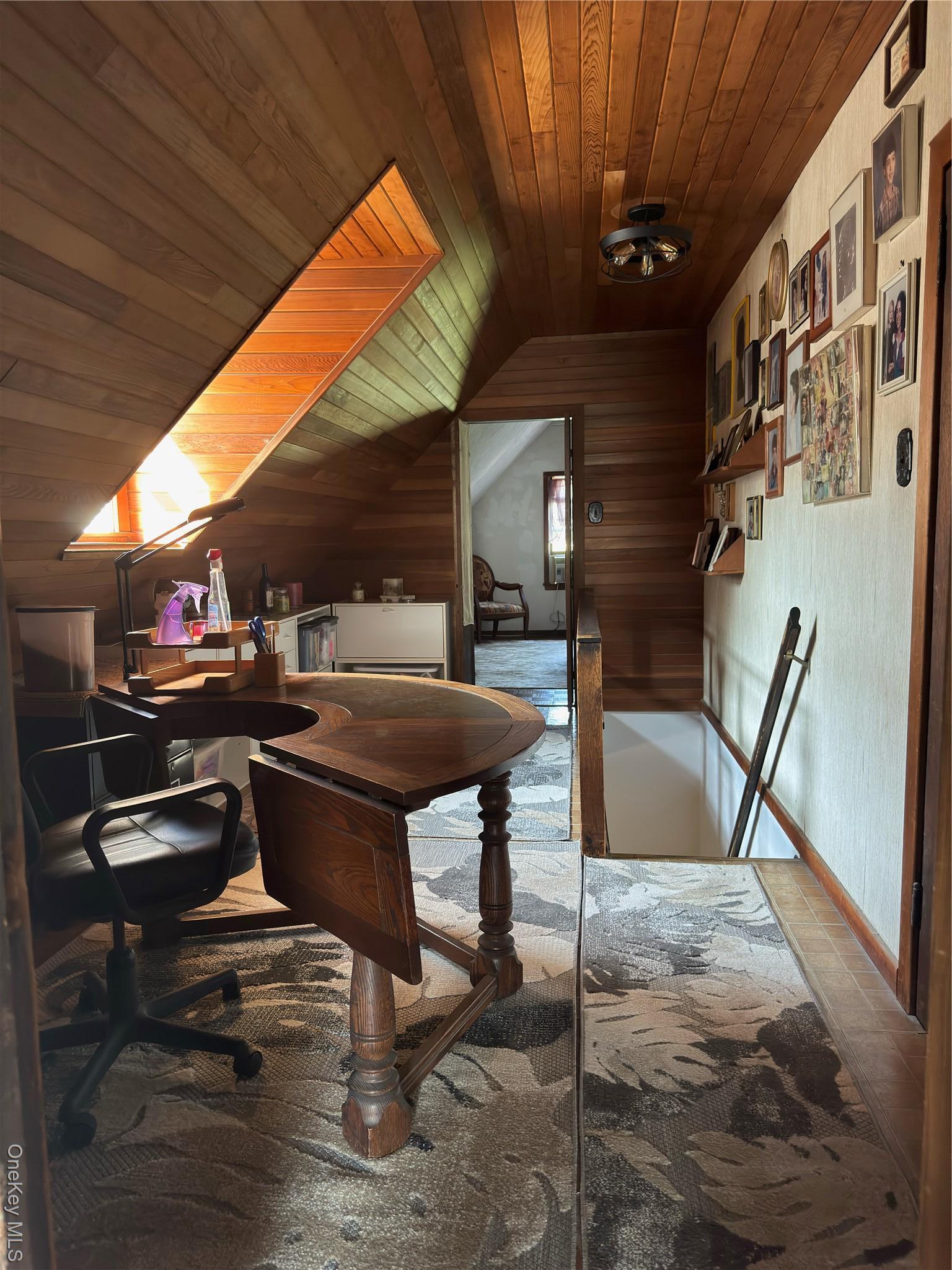 Single Family 71st Queens, NY 11378, MLS-900112-7