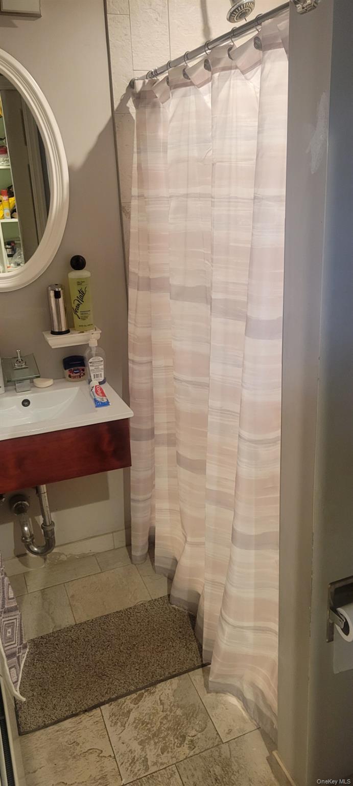 Single Family 182 Queens, NY 11413, MLS-900129-2