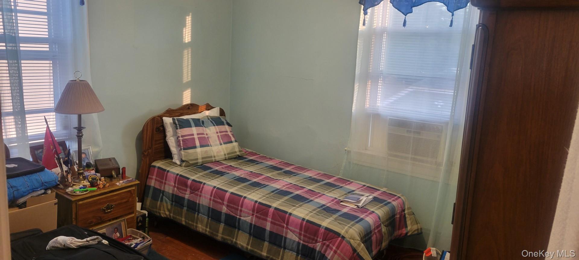 Single Family 182  Queens, NY 11413, MLS-900129-4