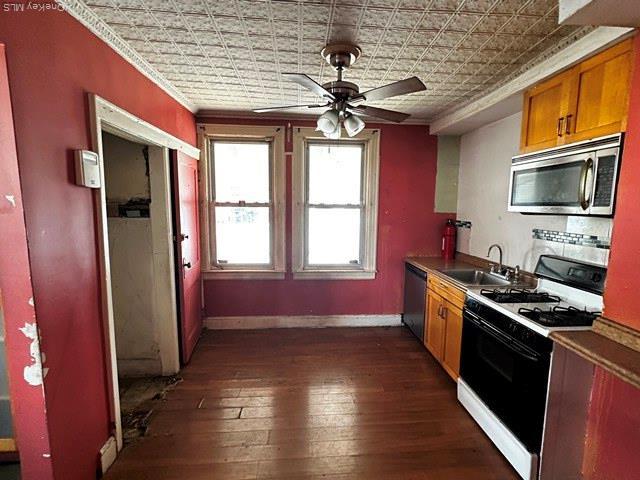 Single Family Liverpool  Queens, NY 11435, MLS-900130-17
