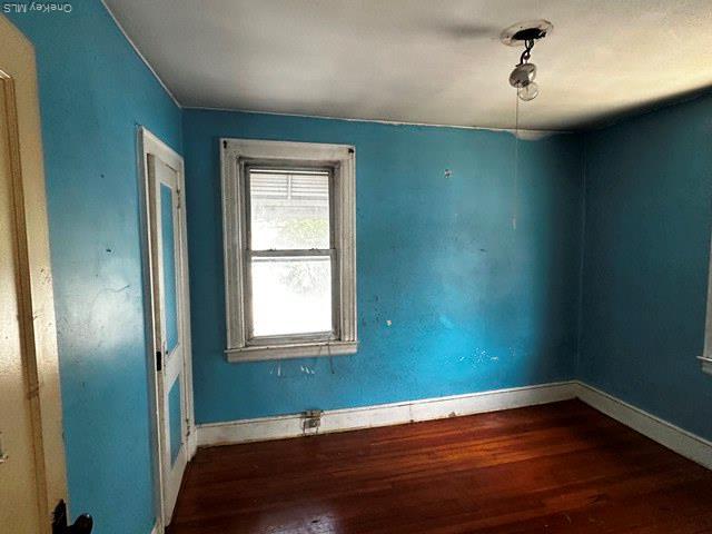 Single Family Liverpool  Queens, NY 11435, MLS-900130-22