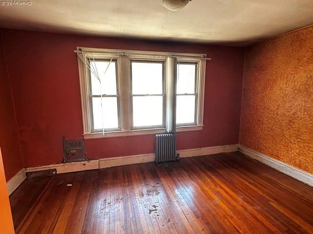 Single Family Liverpool  Queens, NY 11435, MLS-900130-25