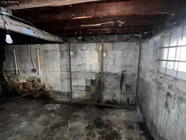 Single Family Liverpool  Queens, NY 11435, MLS-900130-28