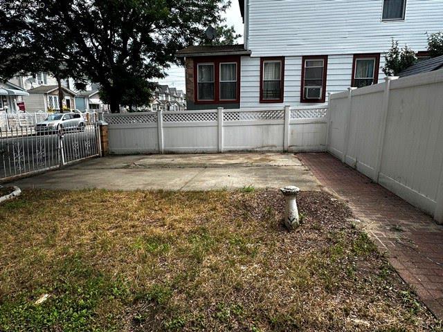 Single Family Liverpool  Queens, NY 11435, MLS-900130-6