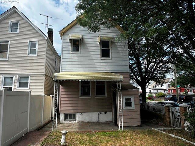Single Family Liverpool  Queens, NY 11435, MLS-900130-8