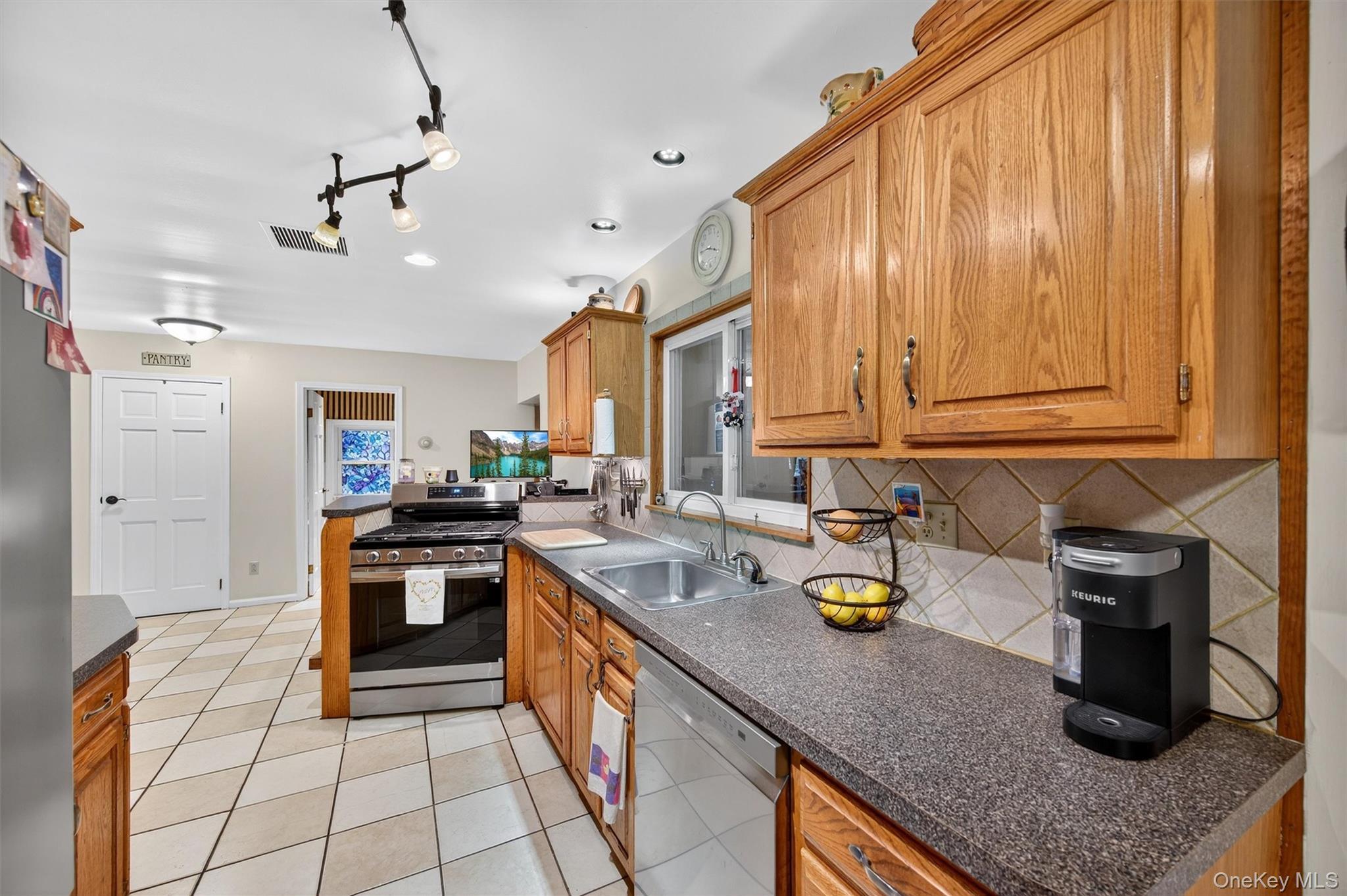 Single Family Keasel Orange County, NY 10940, MLS-900143-10