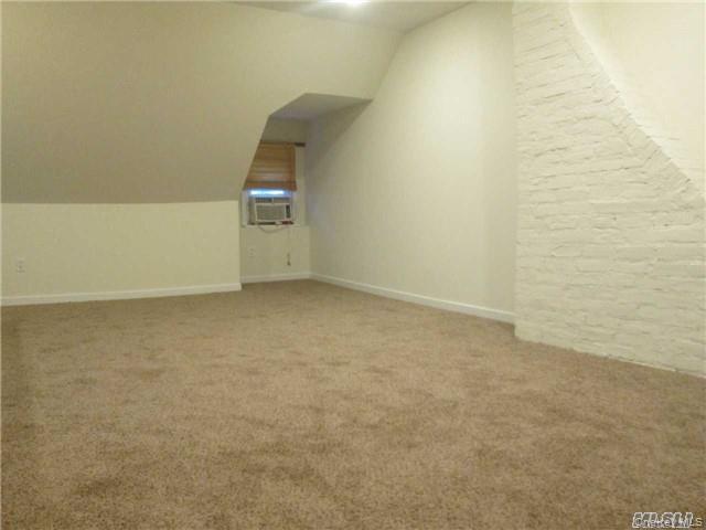 Single Family Elm  Nassau County, NY 11548, MLS-900146-10