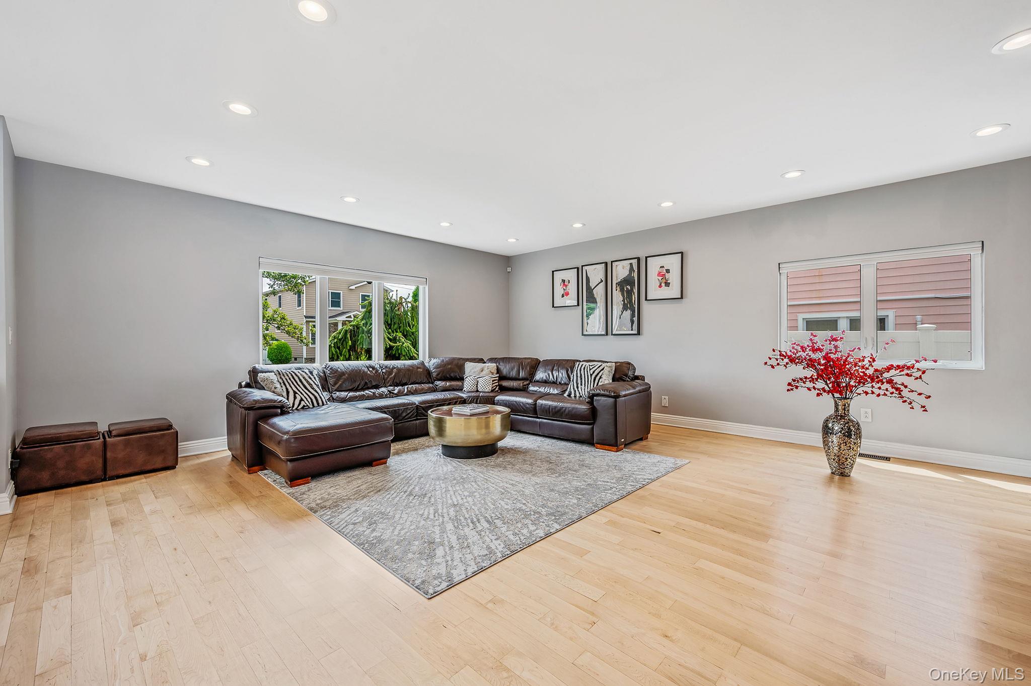 Single Family Forest Nassau County, NY 11758, MLS-900151-14