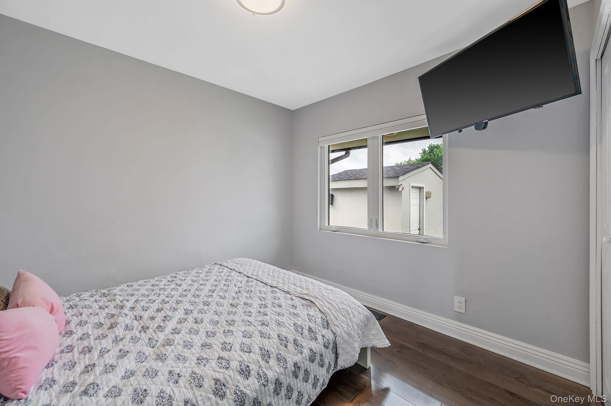 Single Family Forest Nassau County, NY 11758, MLS-900151-25