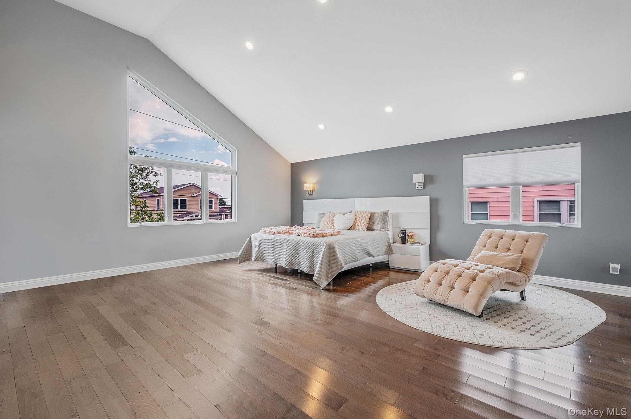 Single Family Forest Nassau County, NY 11758, MLS-900151-26