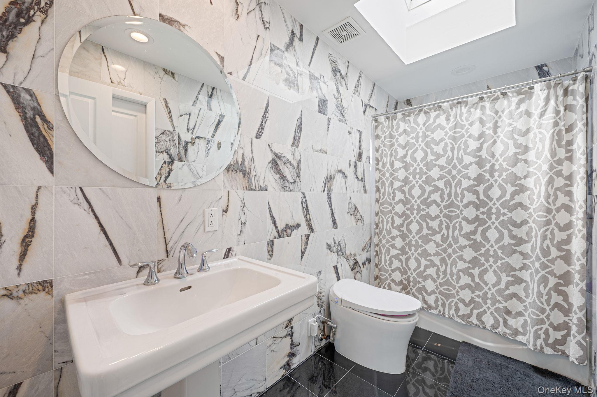 Single Family Forest Nassau County, NY 11758, MLS-900151-35