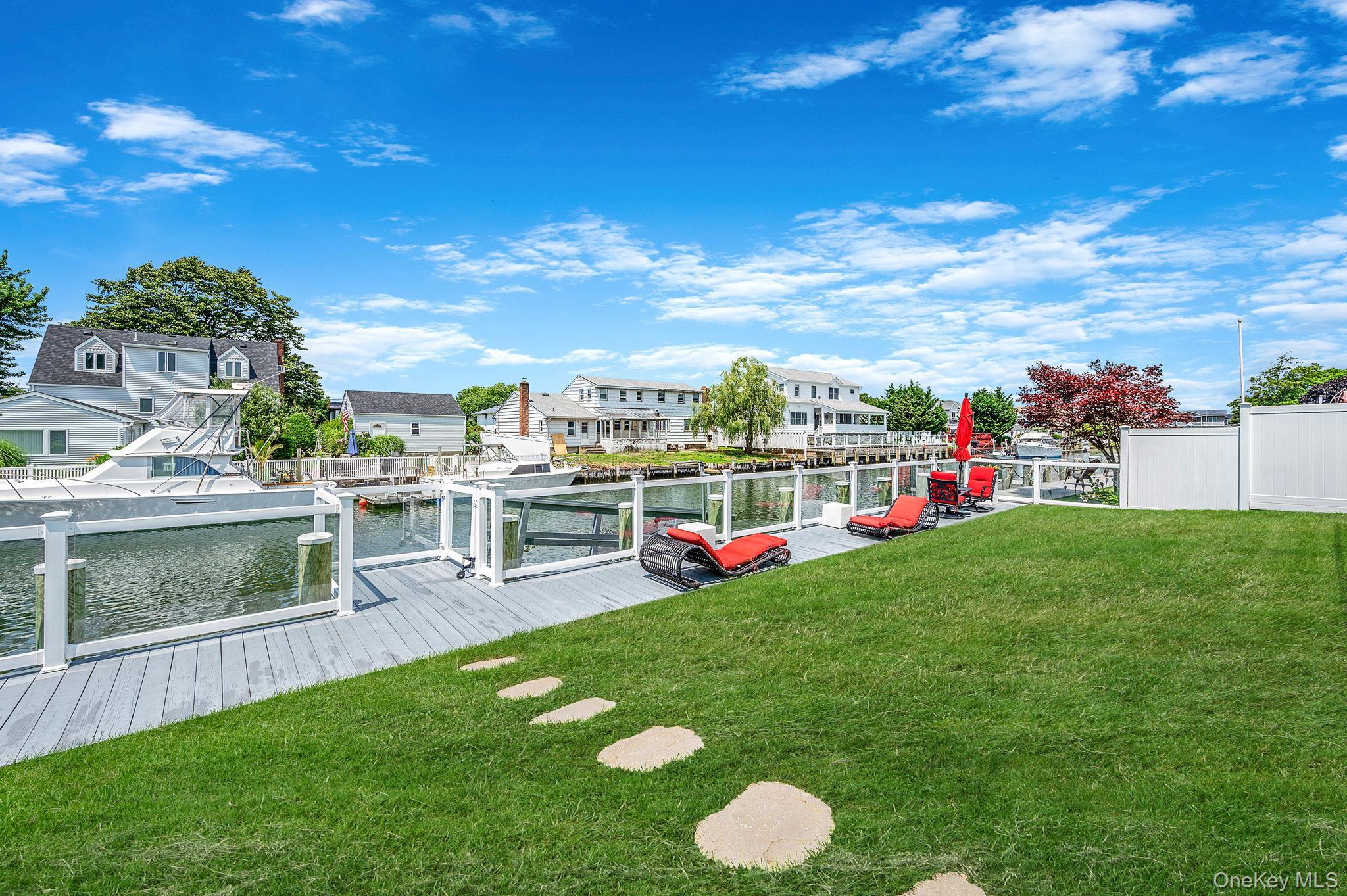 Single Family Forest Nassau County, NY 11758, MLS-900151-41