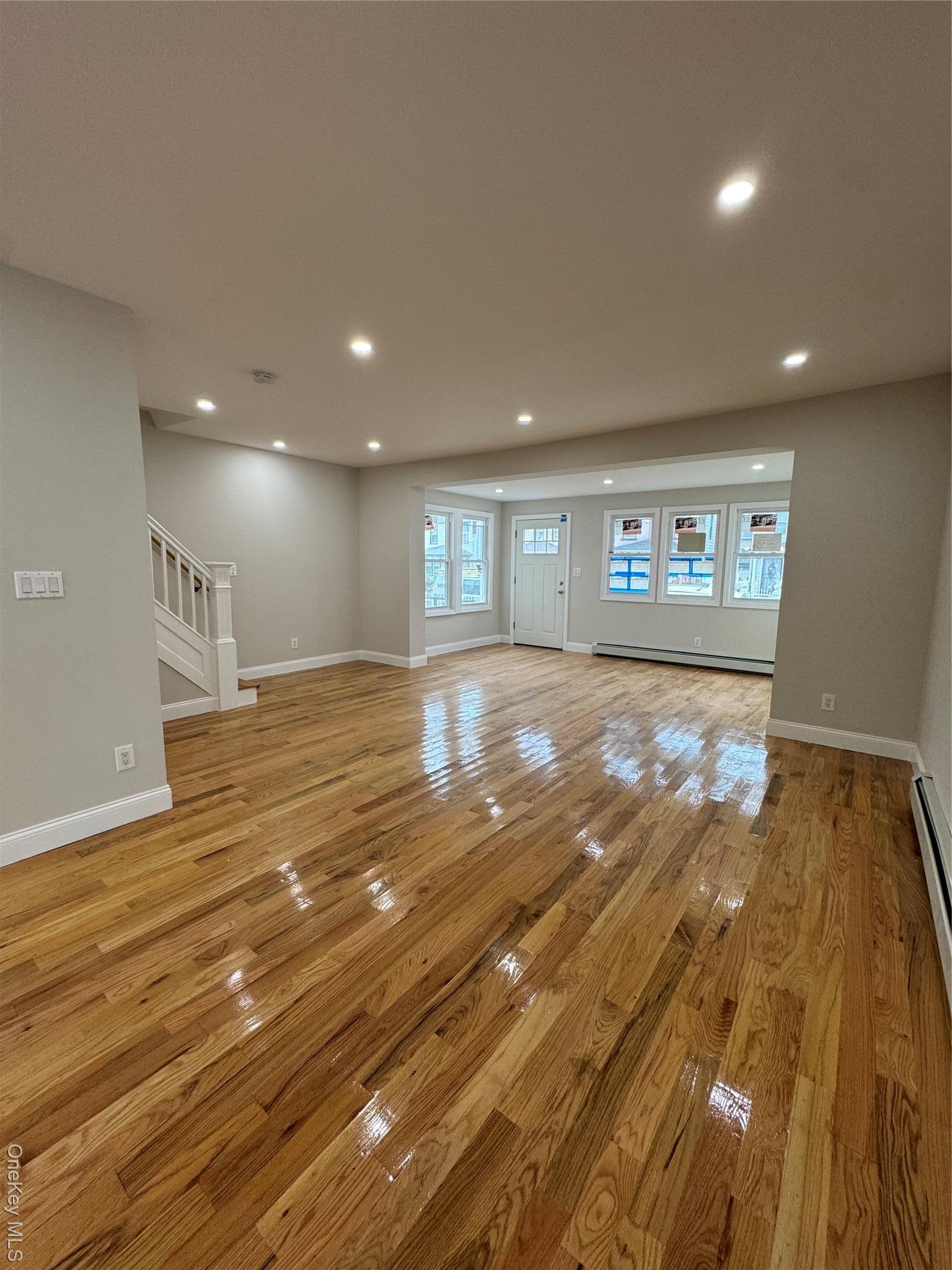 Single Family Murdock  Queens, NY 11412, MLS-900171-10