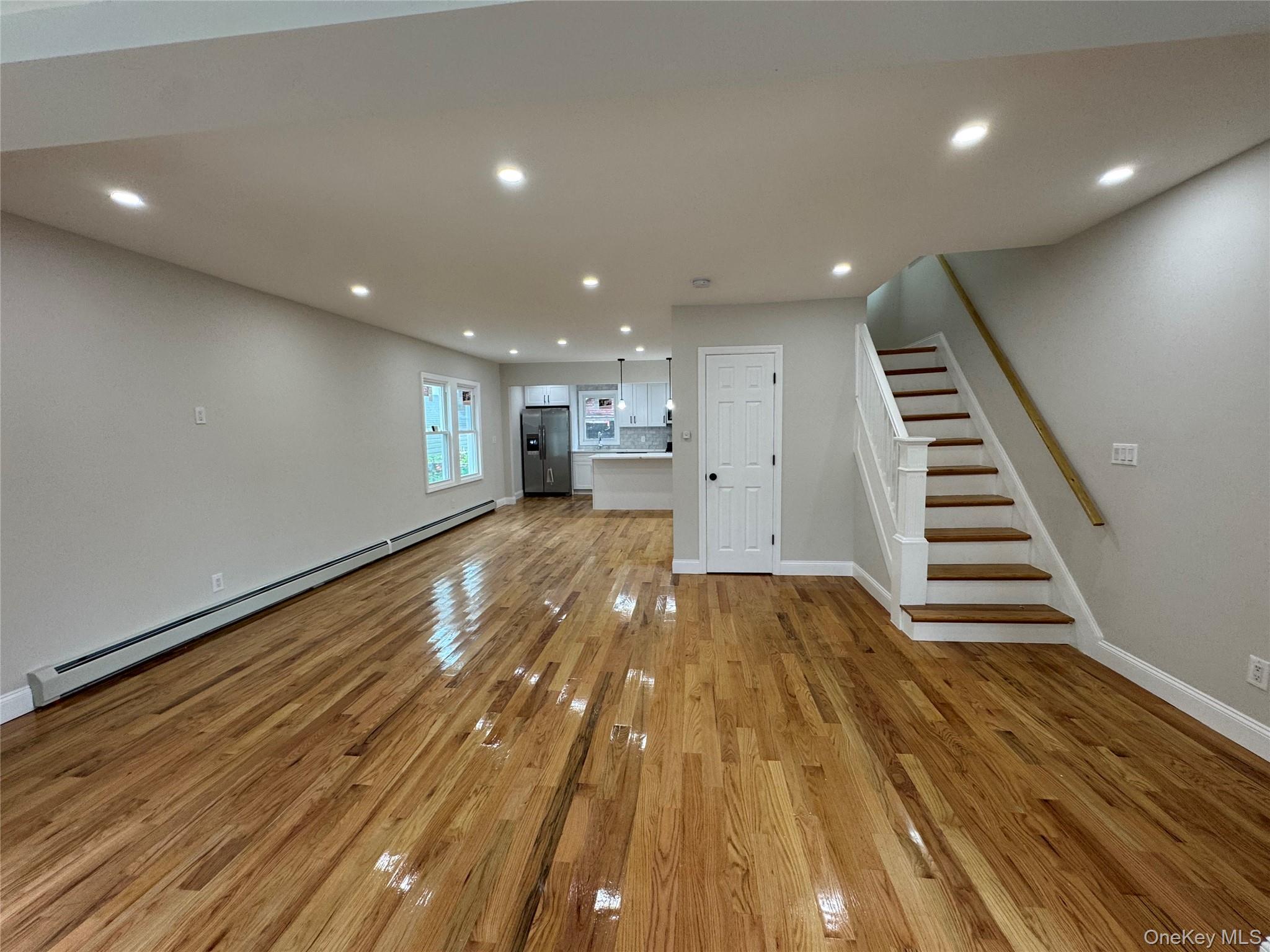 Single Family Murdock  Queens, NY 11412, MLS-900171-2