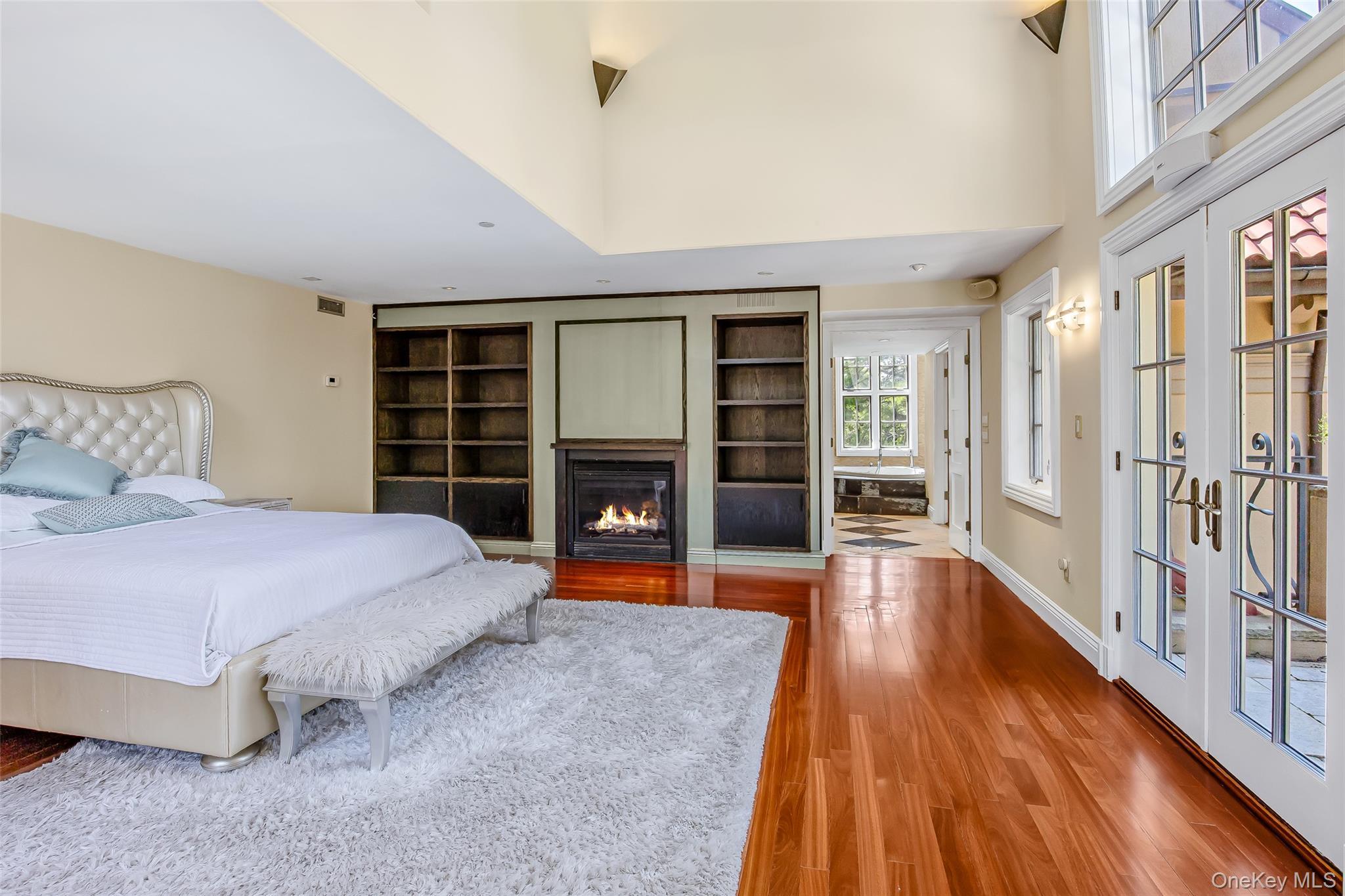 Single Family Sloanes Nassau County, NY 11050, MLS-900184-35