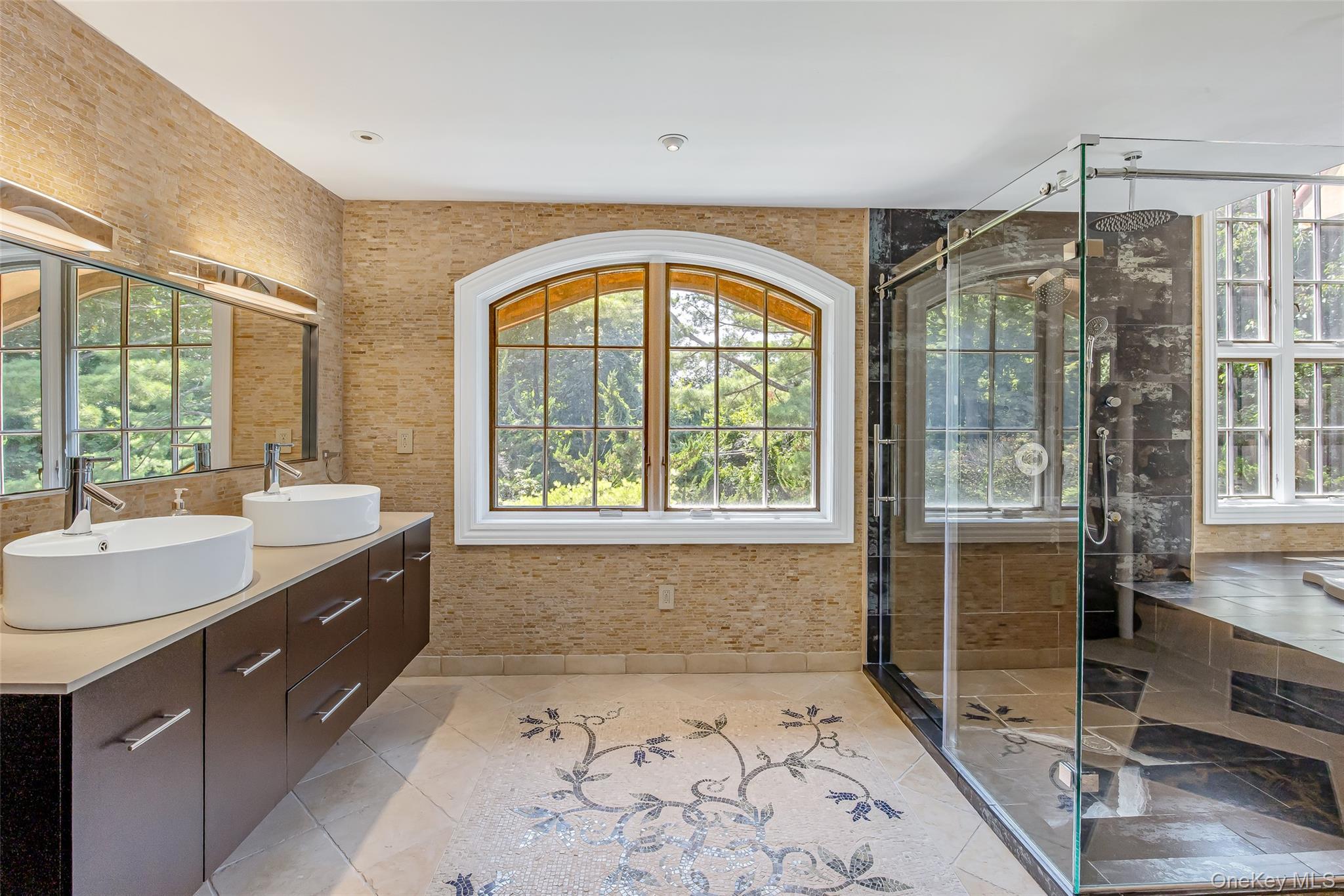 Single Family Sloanes Nassau County, NY 11050, MLS-900184-39