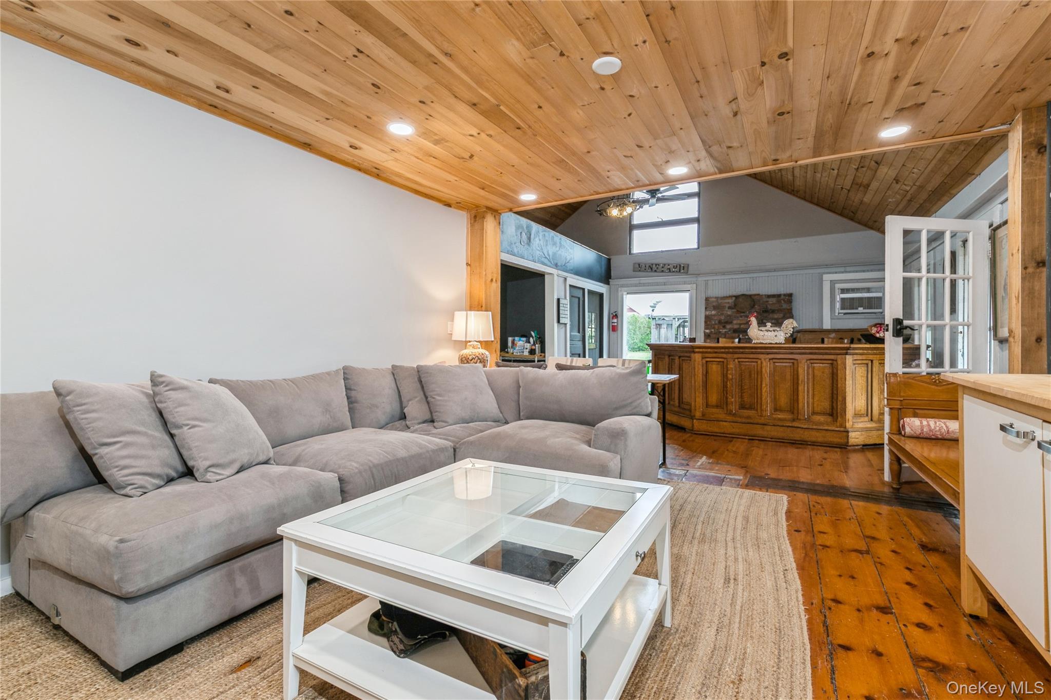 Single Family Main Suffolk County, NY 11935, MLS-900202-15