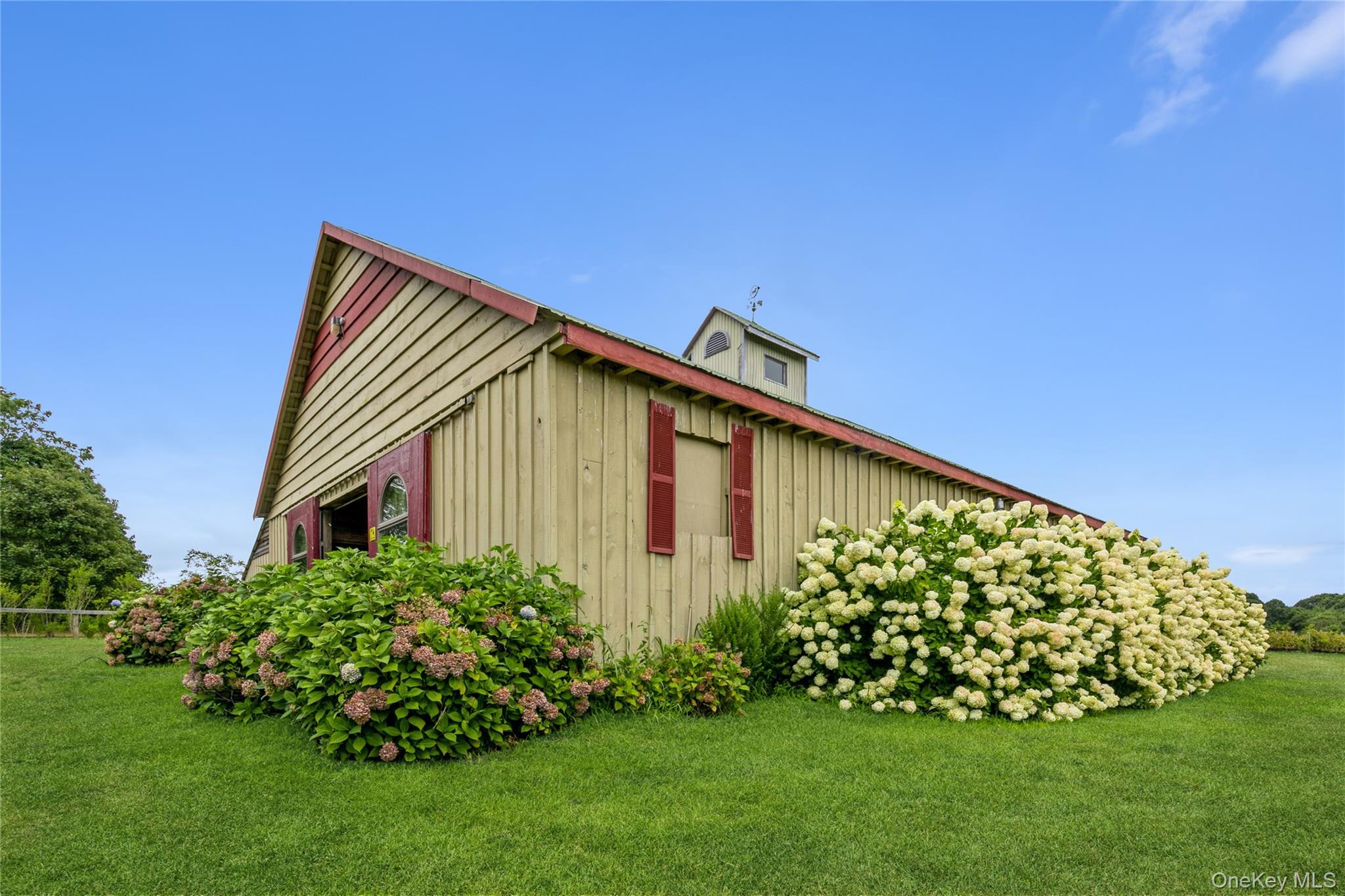 Single Family Main Suffolk County, NY 11935, MLS-900202-35