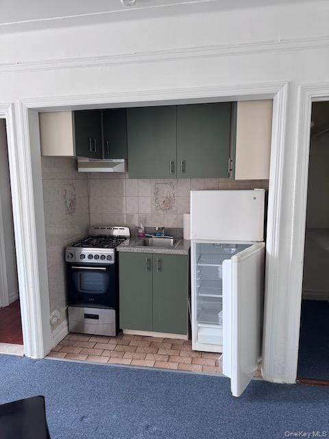Apartment 81  Queens, NY 11372, MLS-900219-9