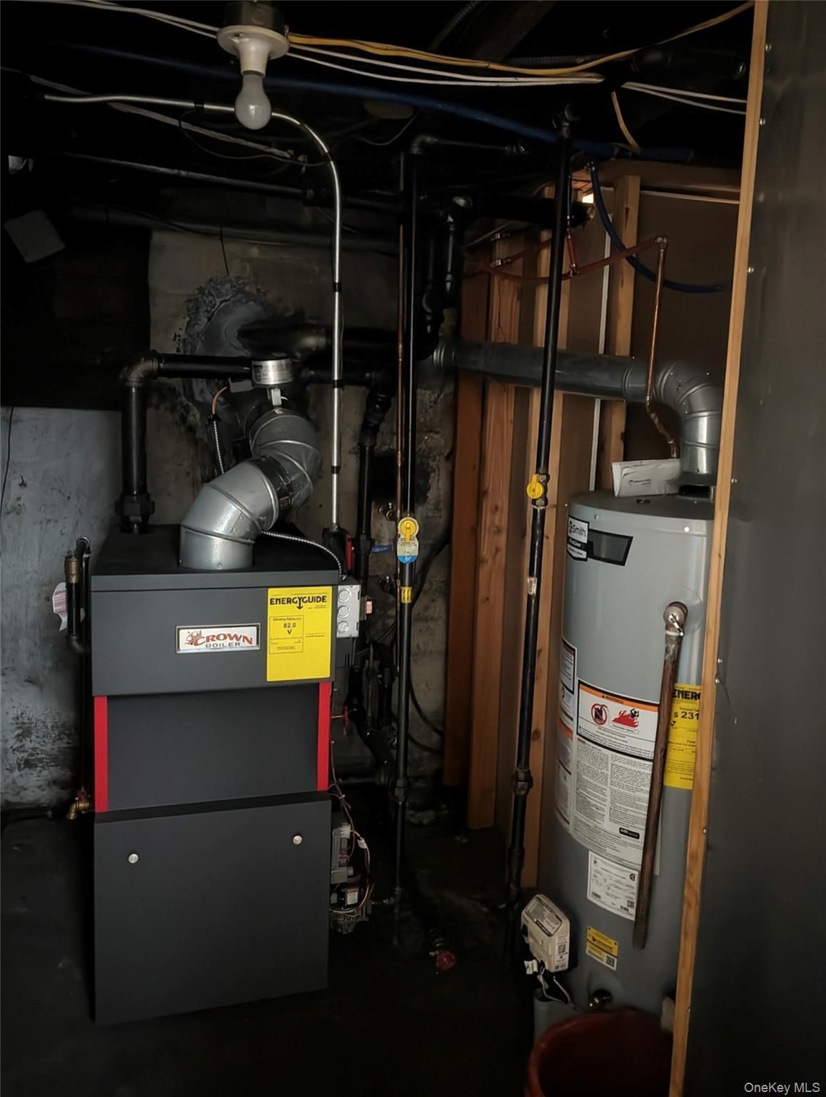 Single Family Westbury  Nassau County, NY 11550, MLS-900316-21