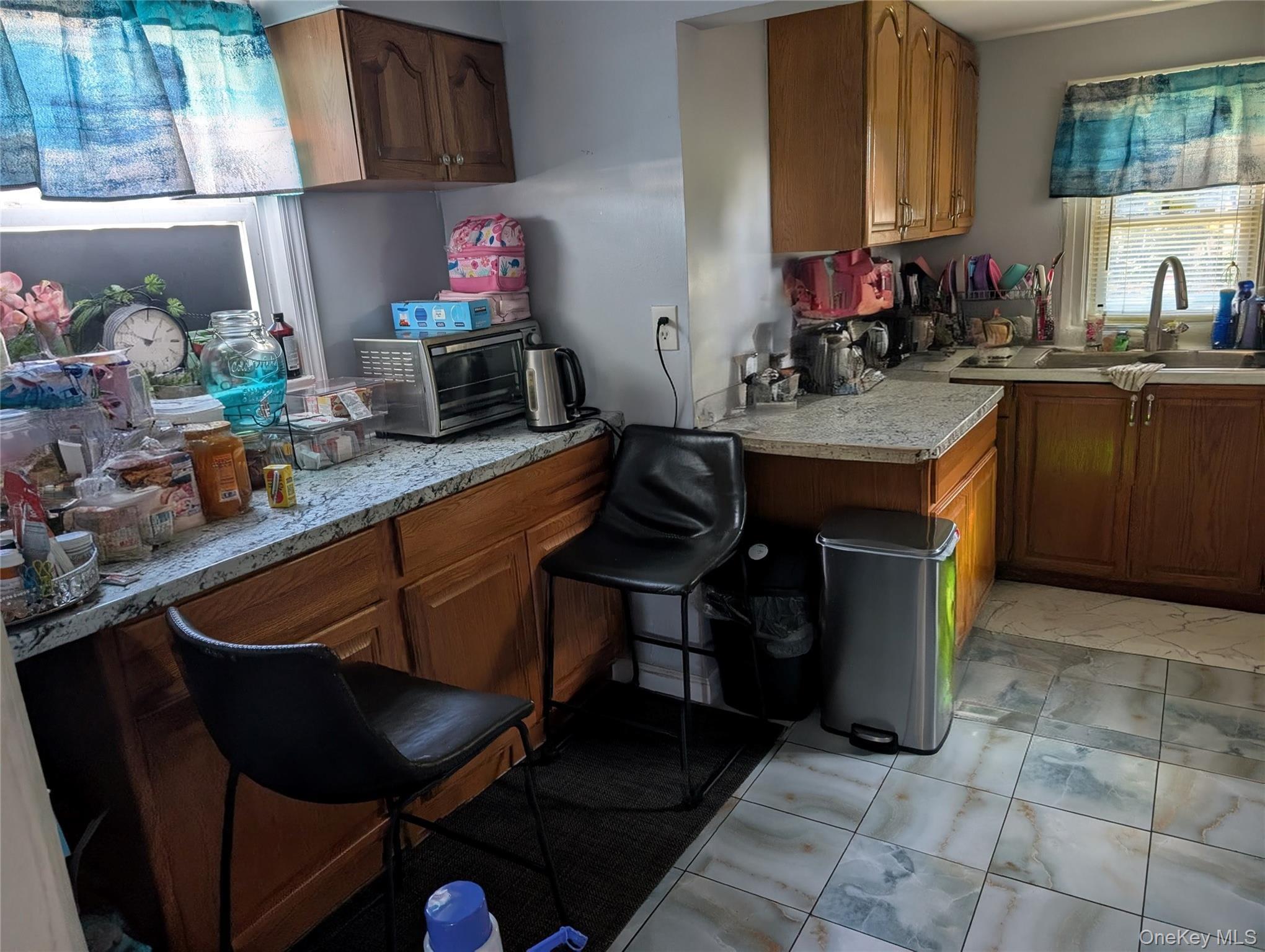 Single Family Westbury  Nassau County, NY 11550, MLS-900316-27