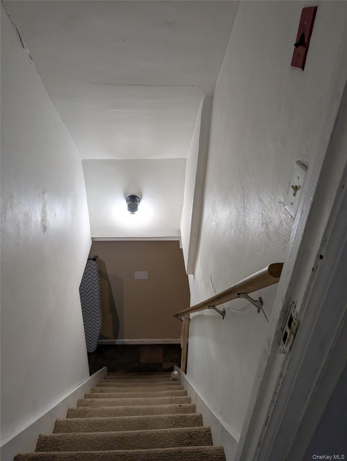 Single Family Westbury  Nassau County, NY 11550, MLS-900316-6