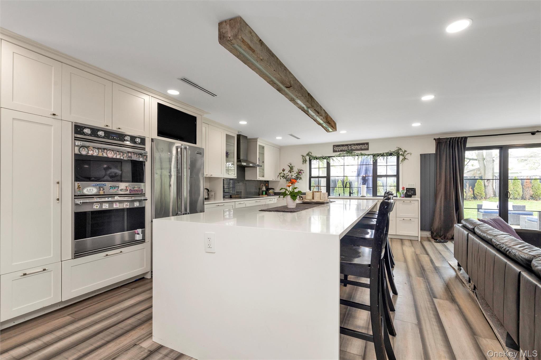 Single Family Family Nassau County, NY 11756, MLS-900318-10