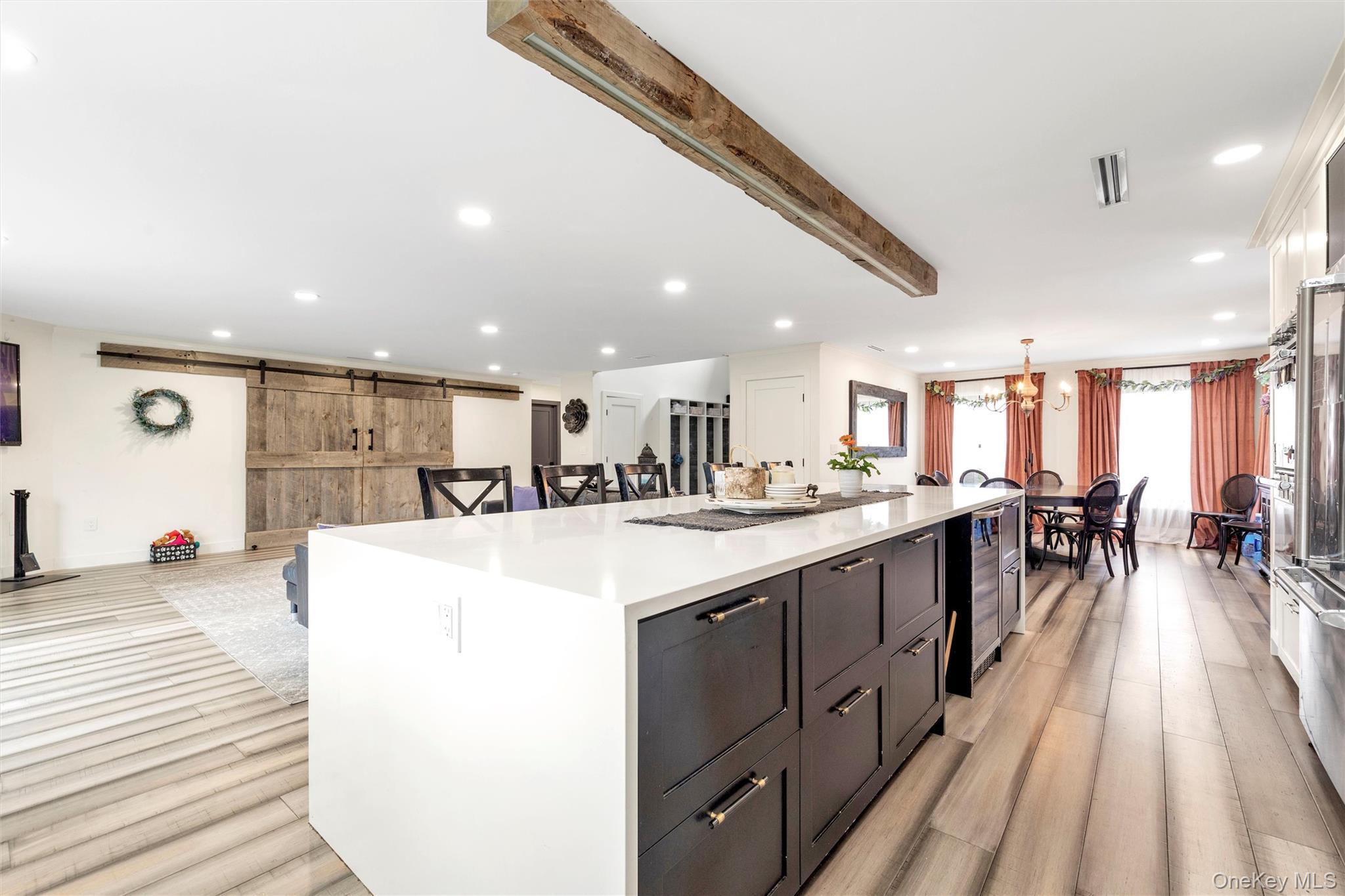 Single Family Family Nassau County, NY 11756, MLS-900318-12