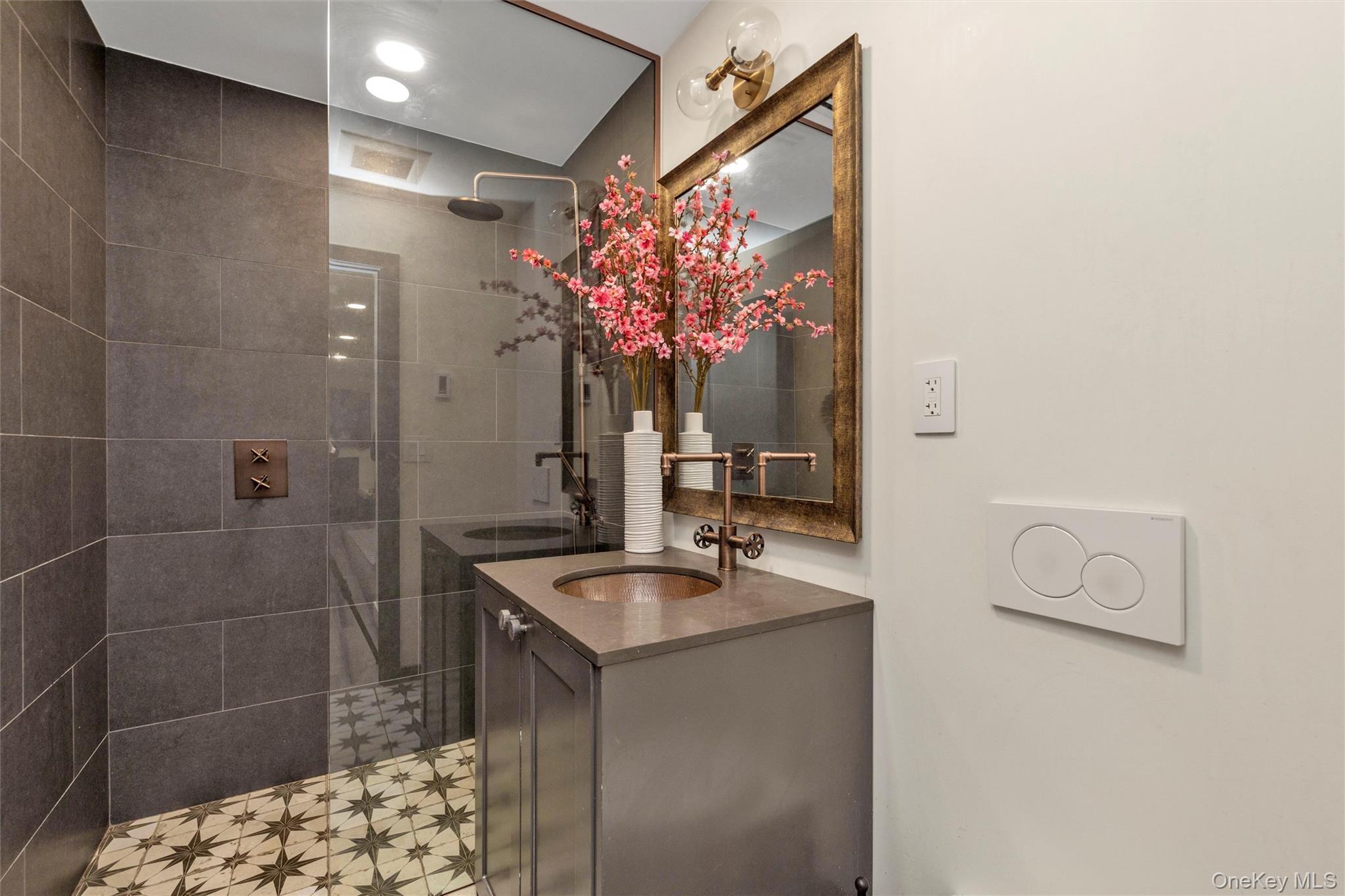 Single Family Family Nassau County, NY 11756, MLS-900318-14