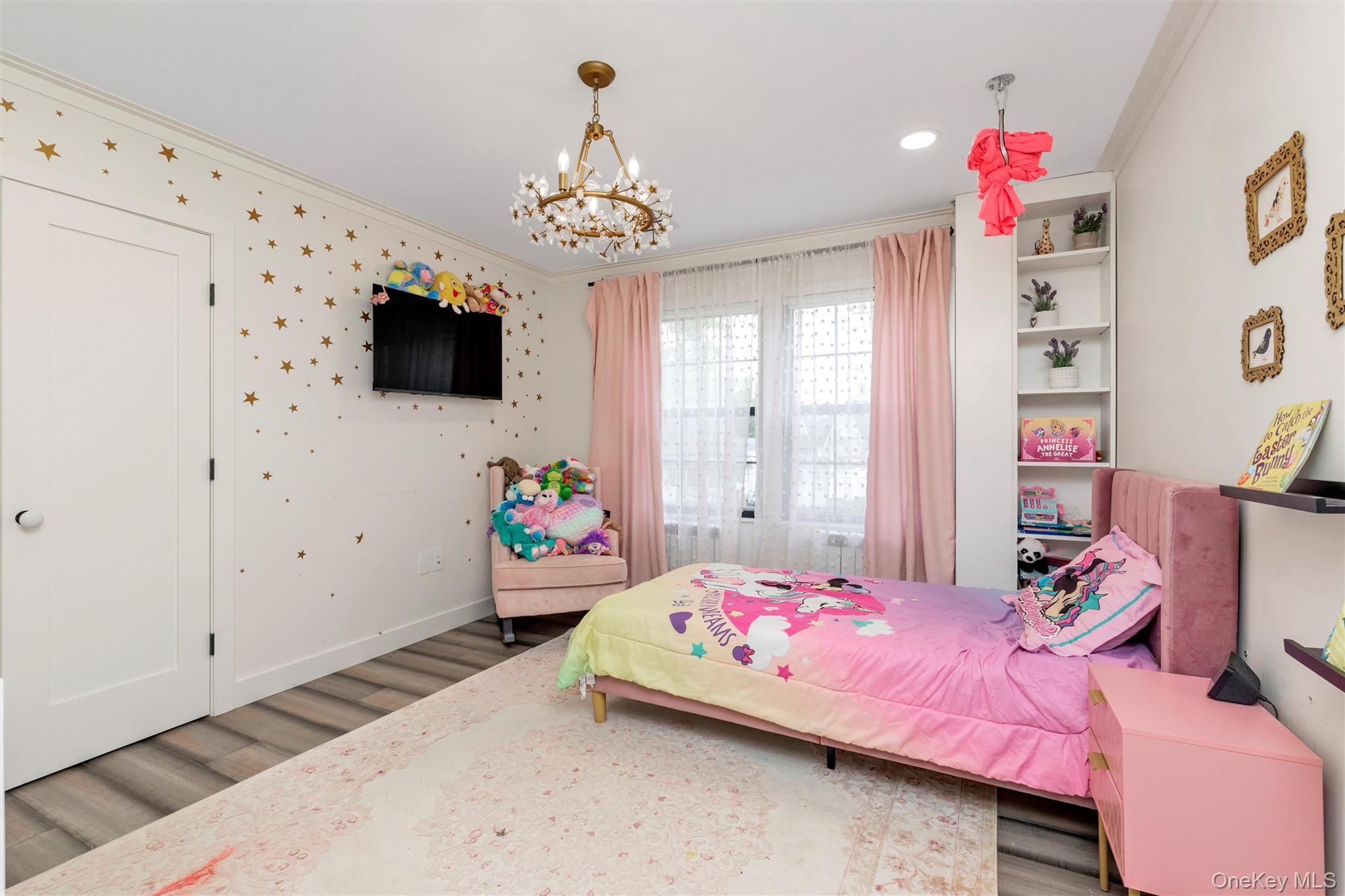 Single Family Family Nassau County, NY 11756, MLS-900318-21