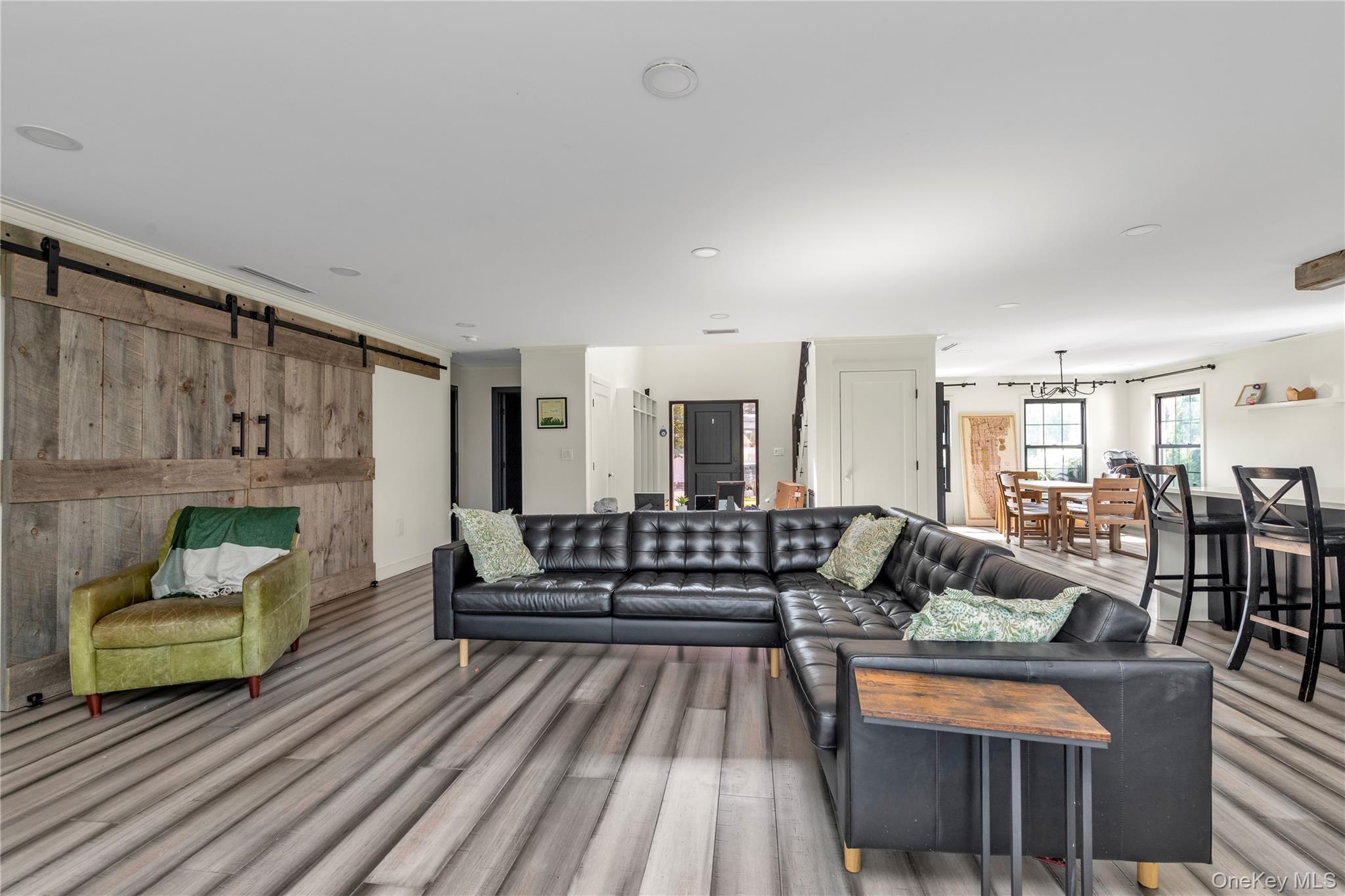 Single Family Family Nassau County, NY 11756, MLS-900318-4