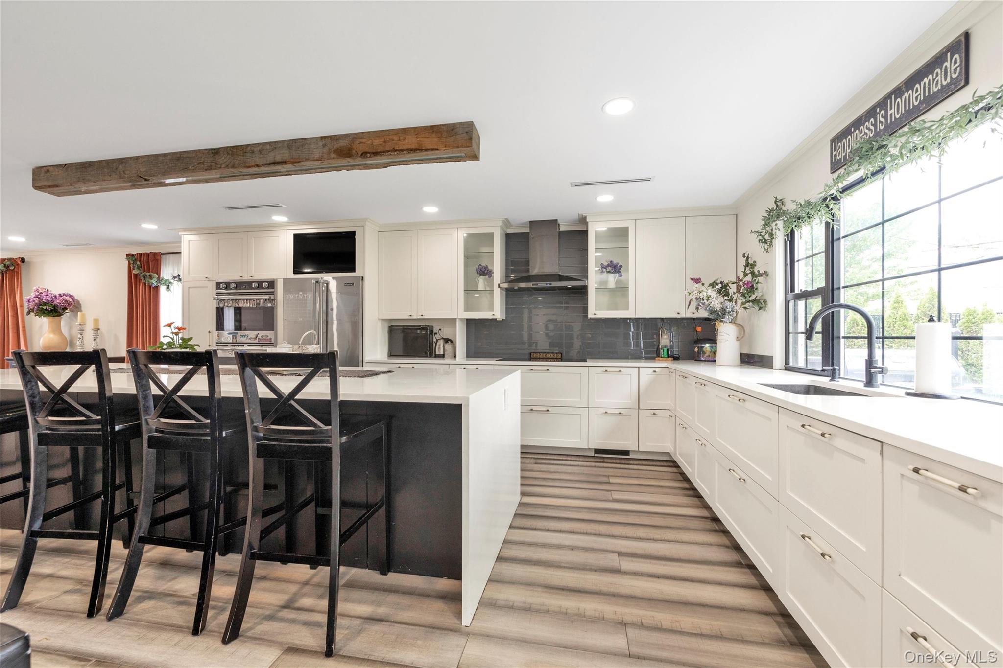 Single Family Family Nassau County, NY 11756, MLS-900318-8