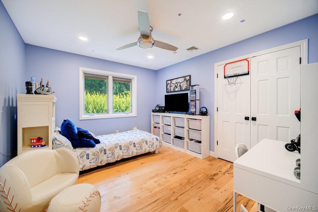 Single Family Mineral Springs  Orange County, NY 10930, MLS-900348-19