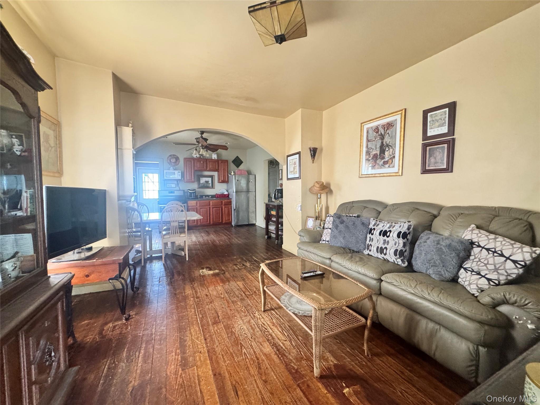 Single Family Colin  Westchester County, NY 10701, MLS-900356-2