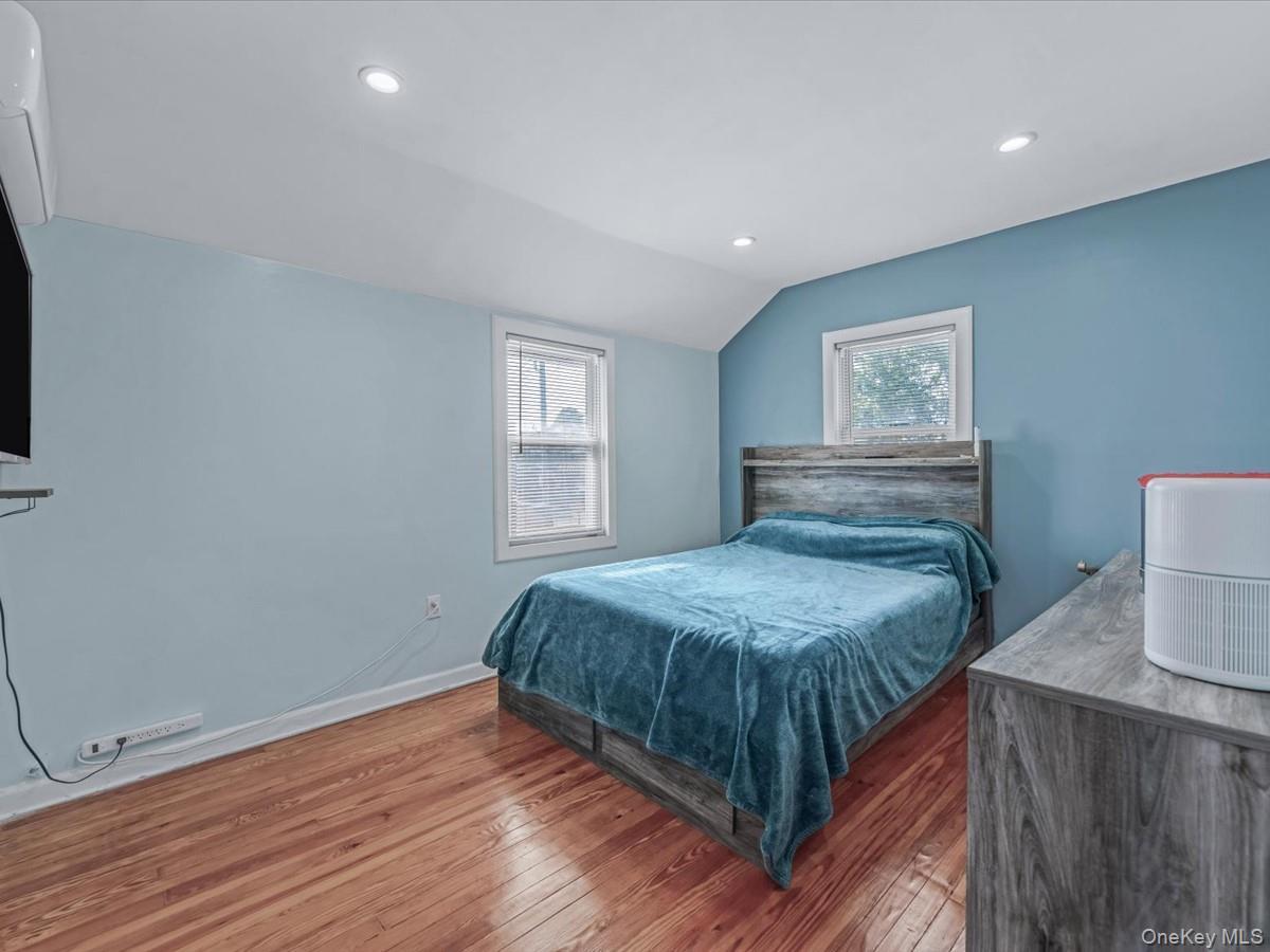 Single Family 114th  Queens, NY 11412, MLS-900360-11