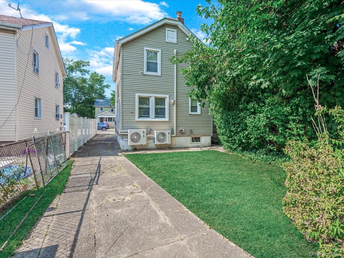 Single Family 114th  Queens, NY 11412, MLS-900360-20