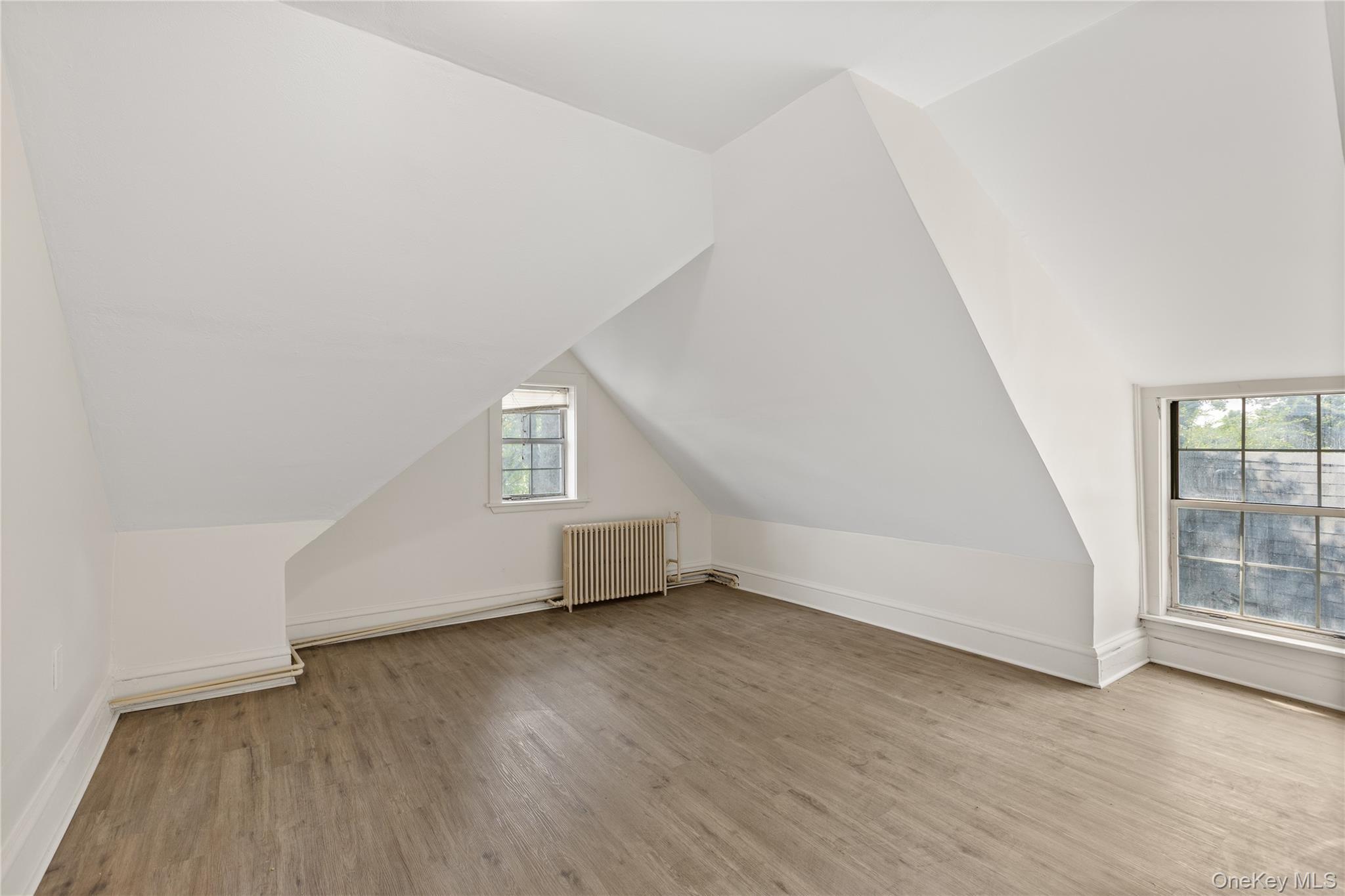 Single Family Ocean  Suffolk County, NY 11706, MLS-900410-27