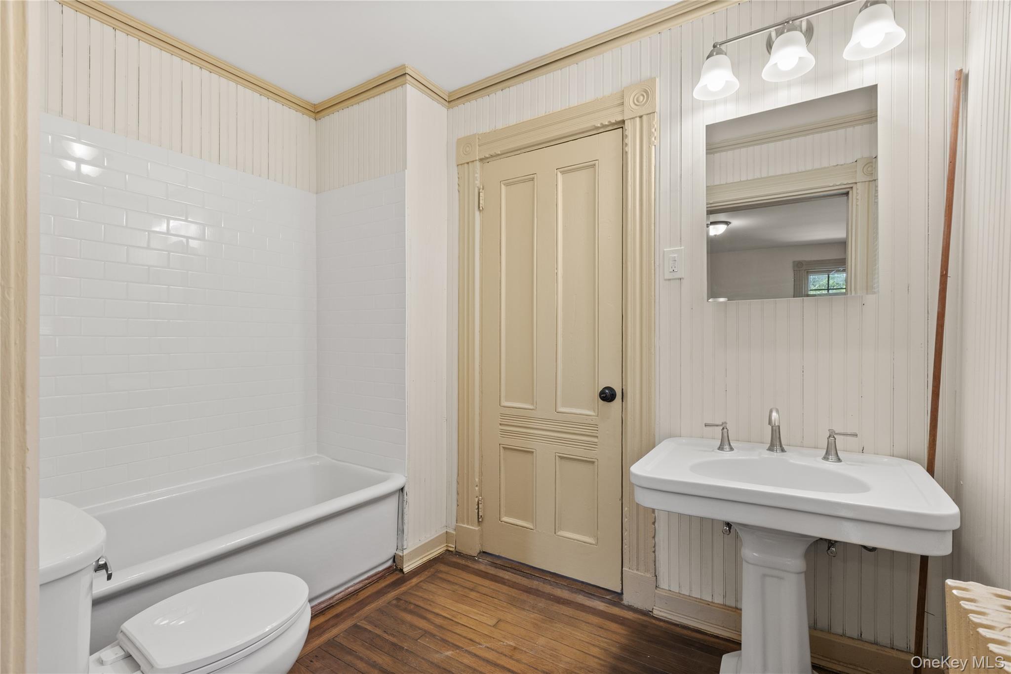 Single Family Ocean  Suffolk County, NY 11706, MLS-900410-29