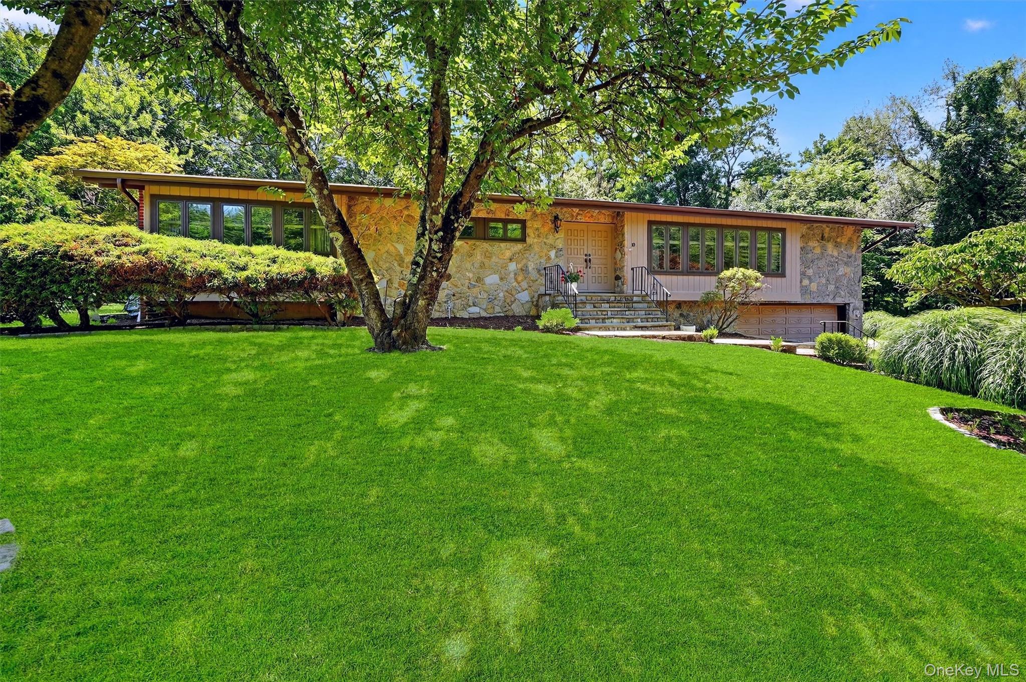 Single Family Wesley  Rockland County, NY 10920, MLS-900422-5