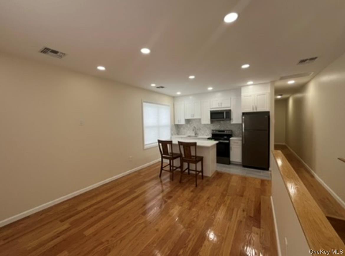 Apartment Snyder Avenue  Brooklyn, NY 11203, MLS-900464-4