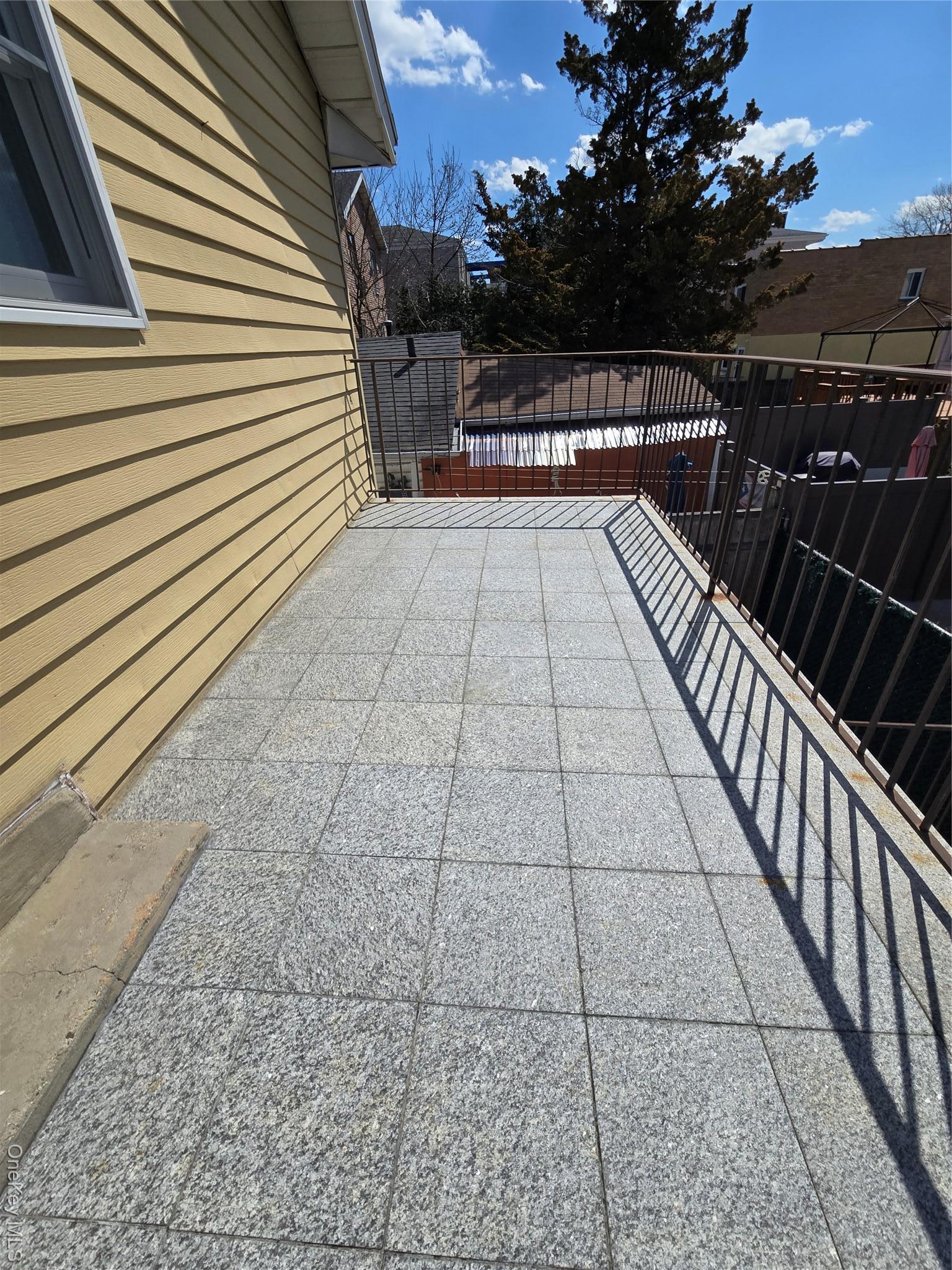 Single Family Vincent  Bronx, NY 10465, MLS-900465-12