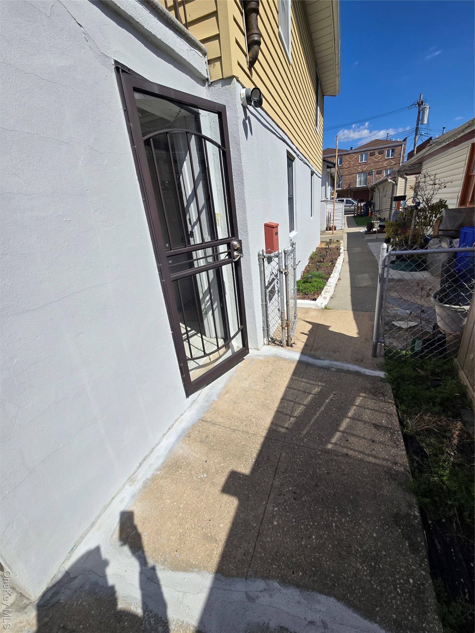 Single Family Vincent  Bronx, NY 10465, MLS-900465-13